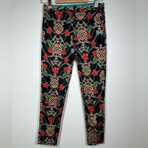 Yumi Eclectic Printed Cropped Pants‎ Size 2/4